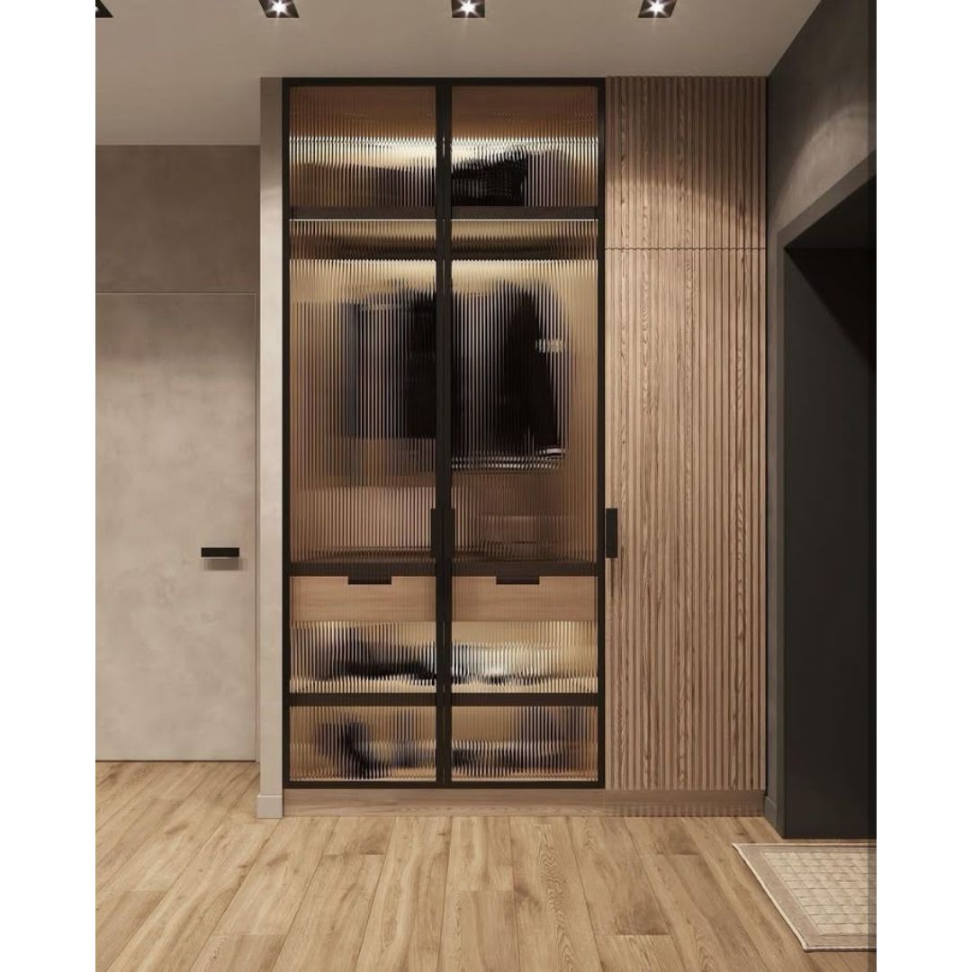 Luxury Walk In Closet -- Casen Series 15
