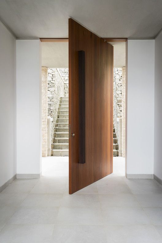 Luxury Pivot Doors - Casen Series Wood 50